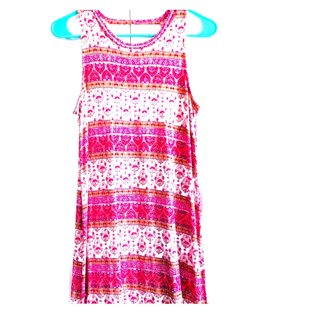Cute light weight pink summer dress!
